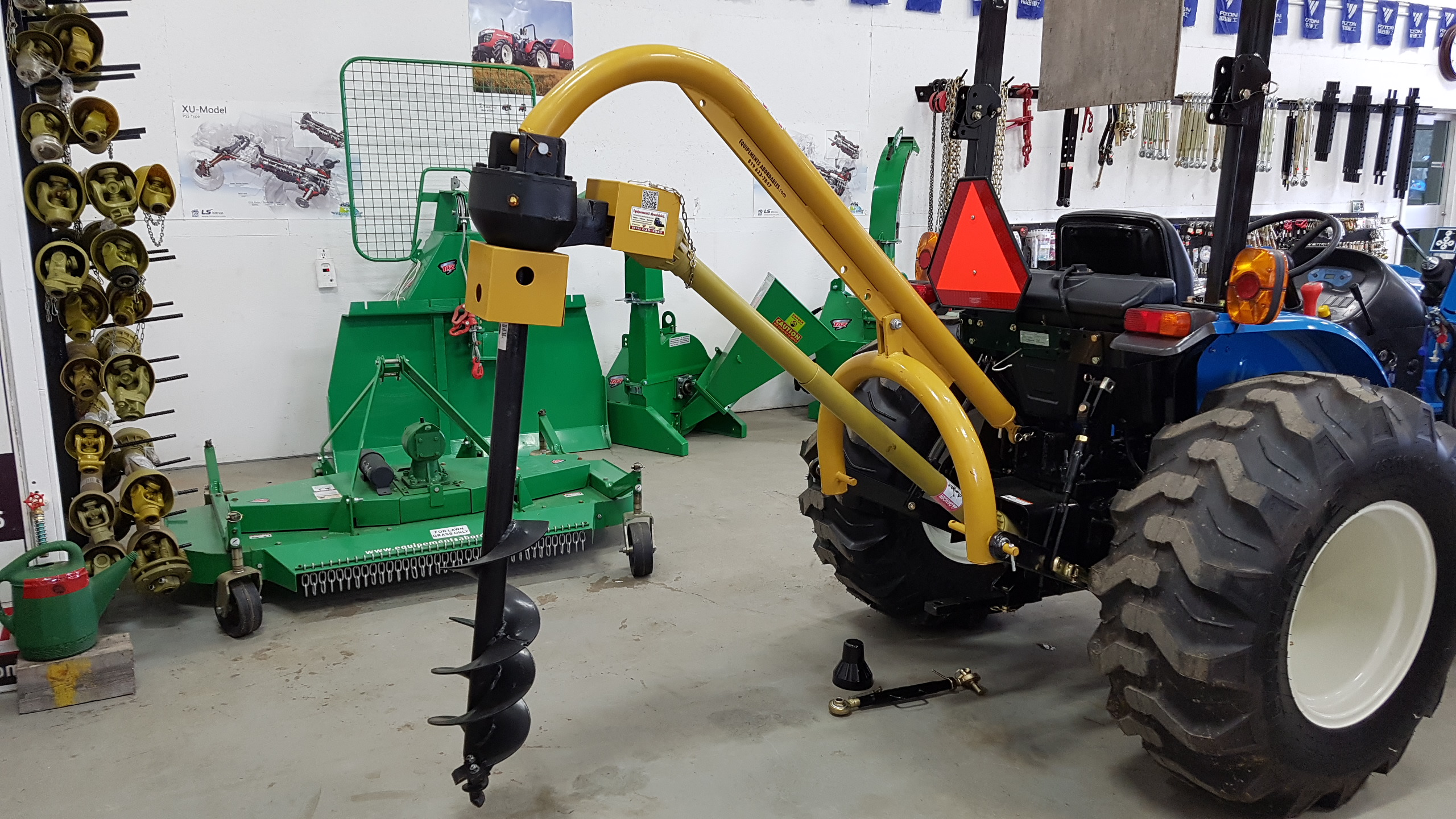 John deere 1025r post 2024 hole digger